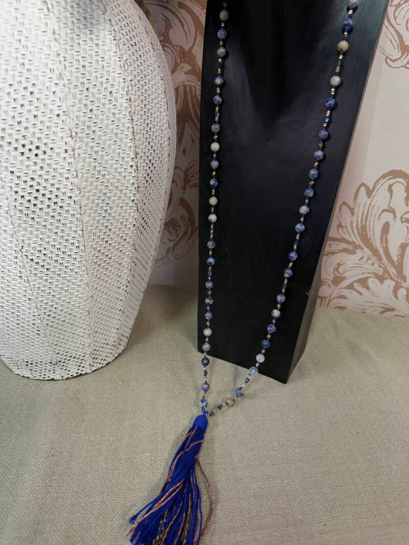 collana lunga blu nappina