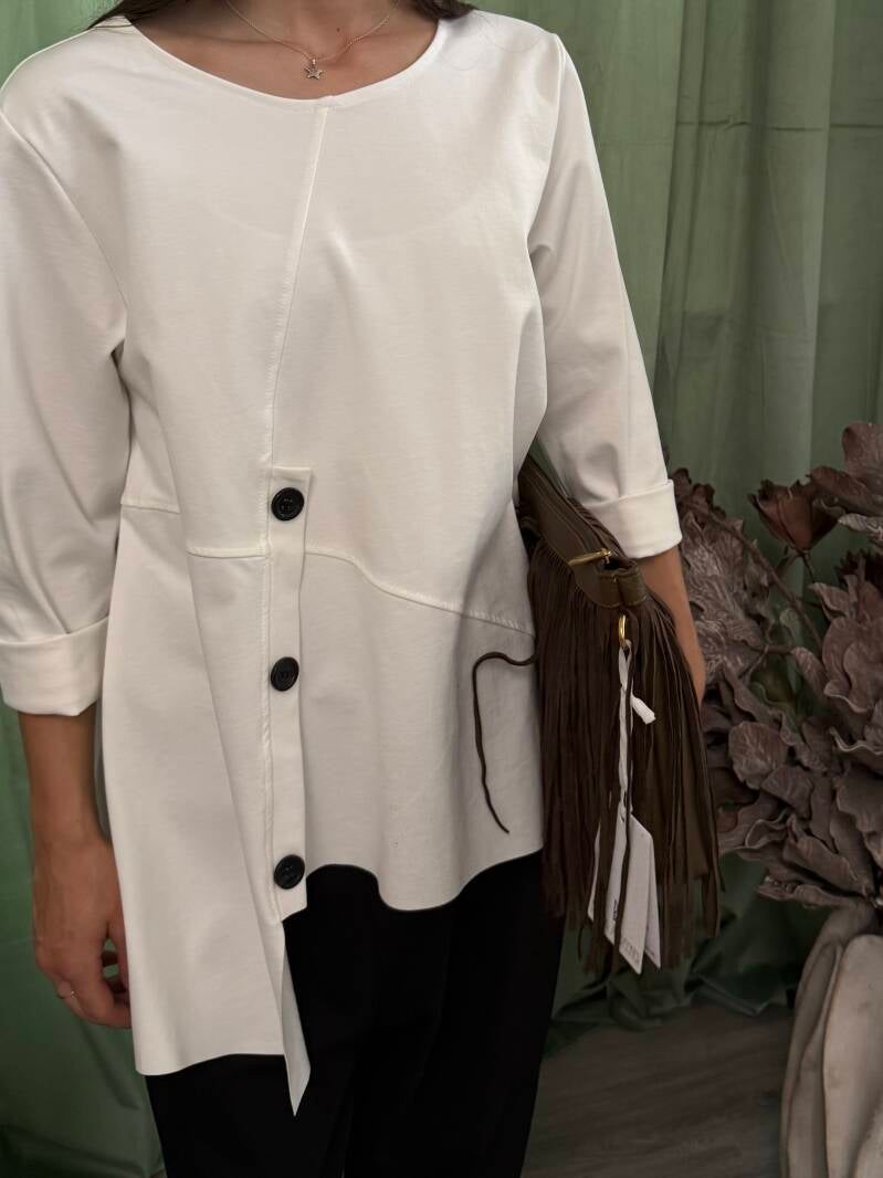 Maglia bianca svasata