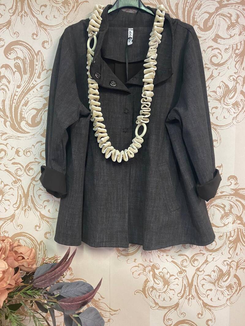 Maglia morbida  bottoni