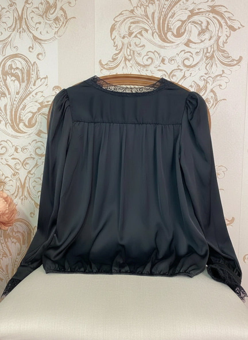 Blusa nera maniche lunghe pizzo — S/M